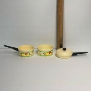 vintage plastic chilton toys dishes pans apples pattern play pretend kitchen
